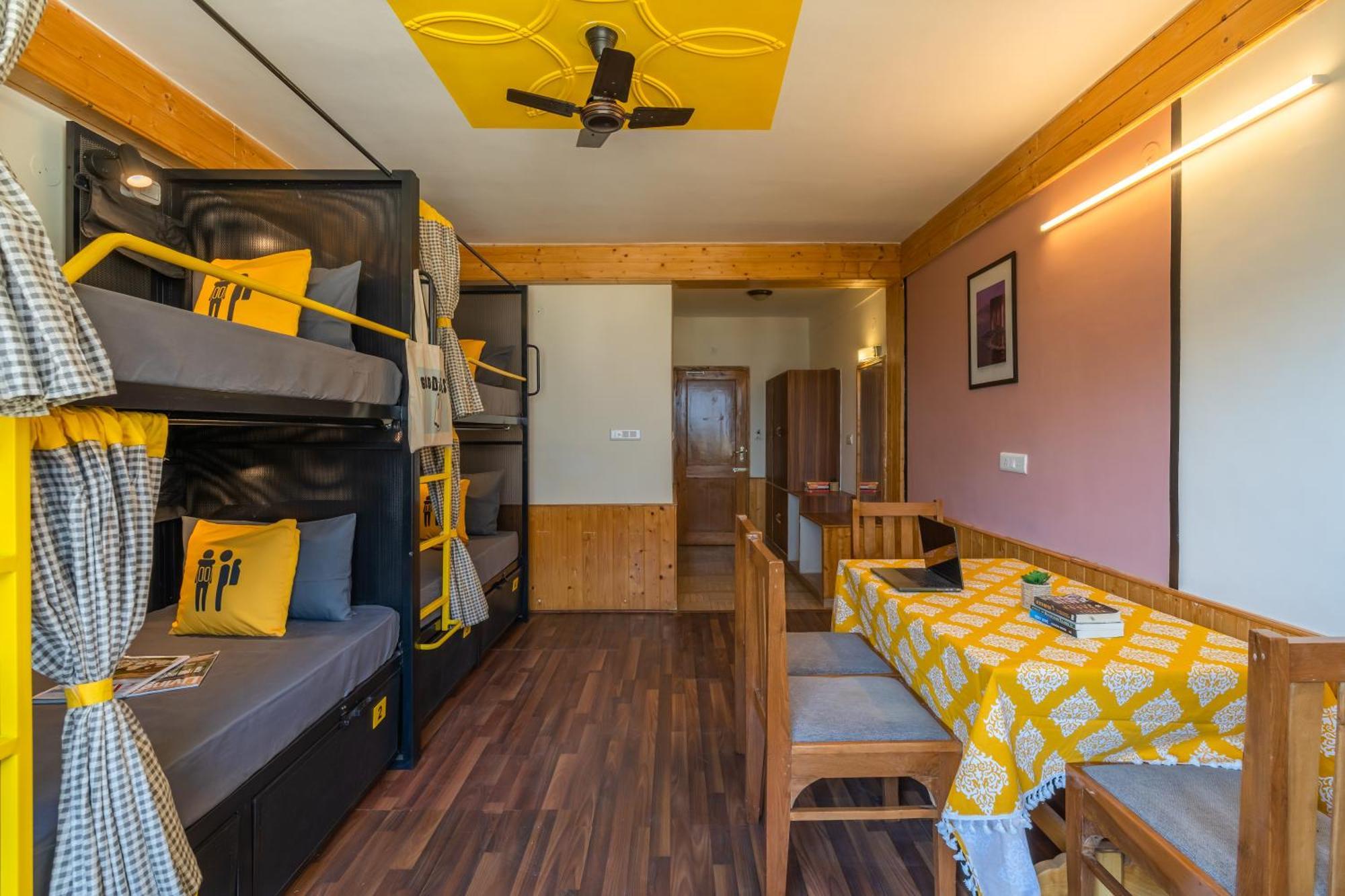 The Hosteller Manali, Old Manali Exterior photo